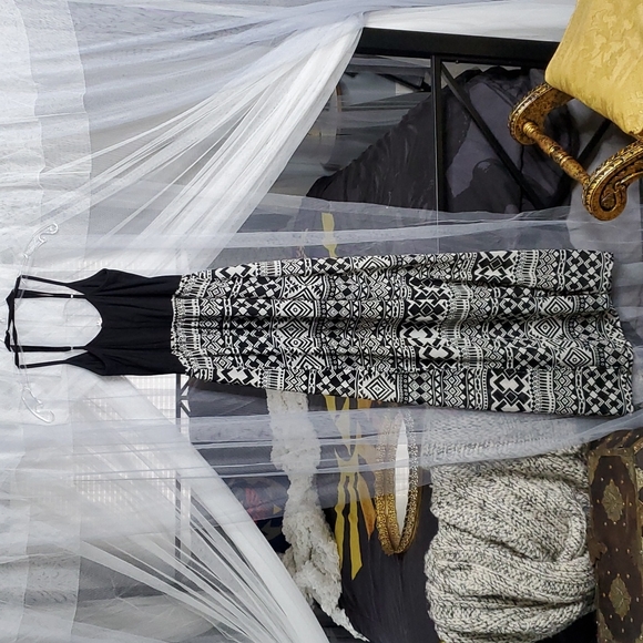 Kirra Tribal Print Semi-sheer Side-slit Maxi Dress XS Black&White - Picture 4 of 4